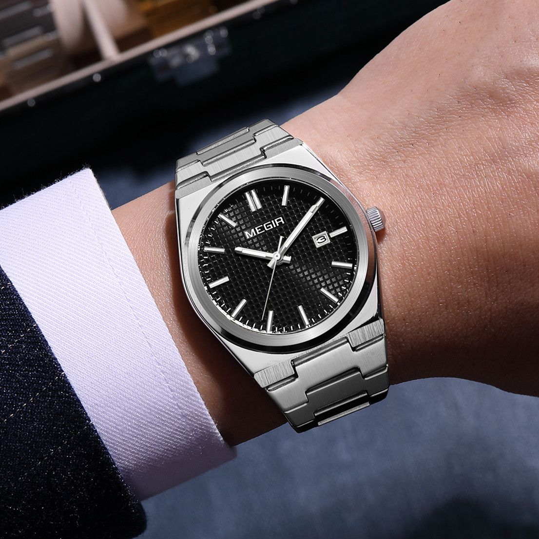 MEGIR Luxury Business Watches for Men Stainless Steel Strap Waterproof Calendar Male Quartz Wristwatch Clock Reloj Hombre 1086